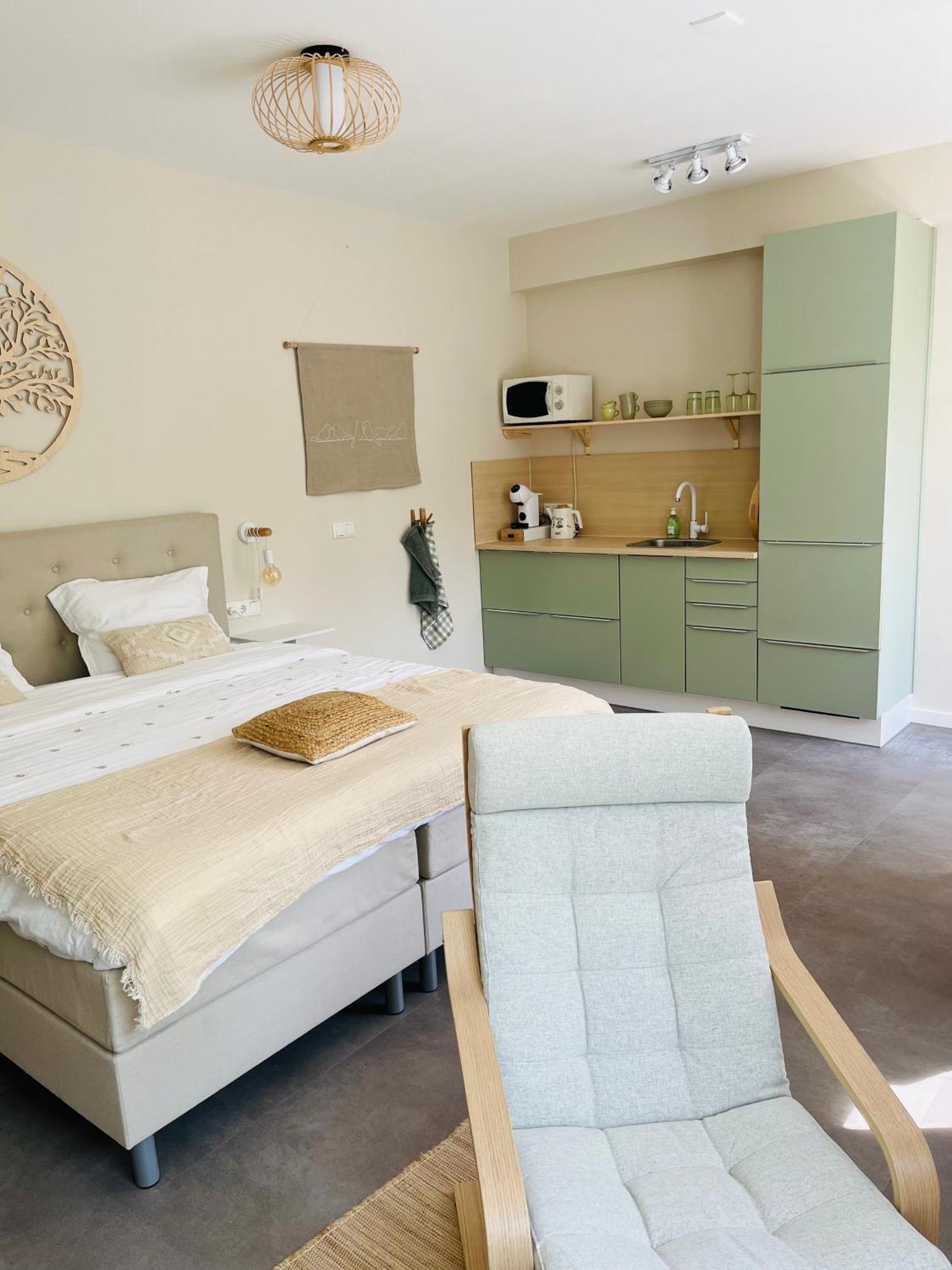 By Mosk Bed & Breakfast Engelum Luaran gambar